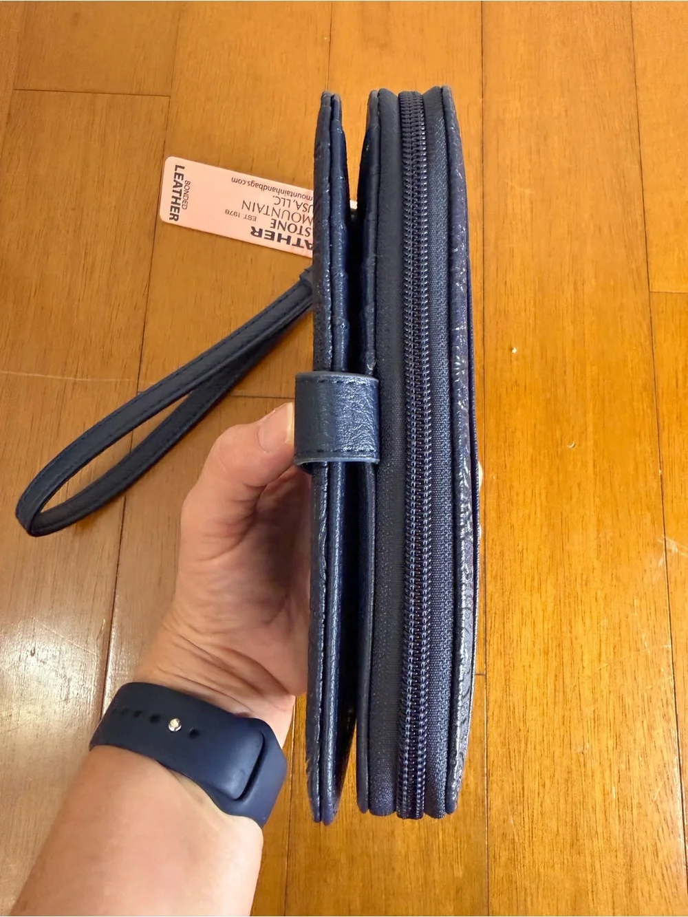 Stone Mountain Navy Blue Bonded Leather Floral Wristlet Wallet NWT